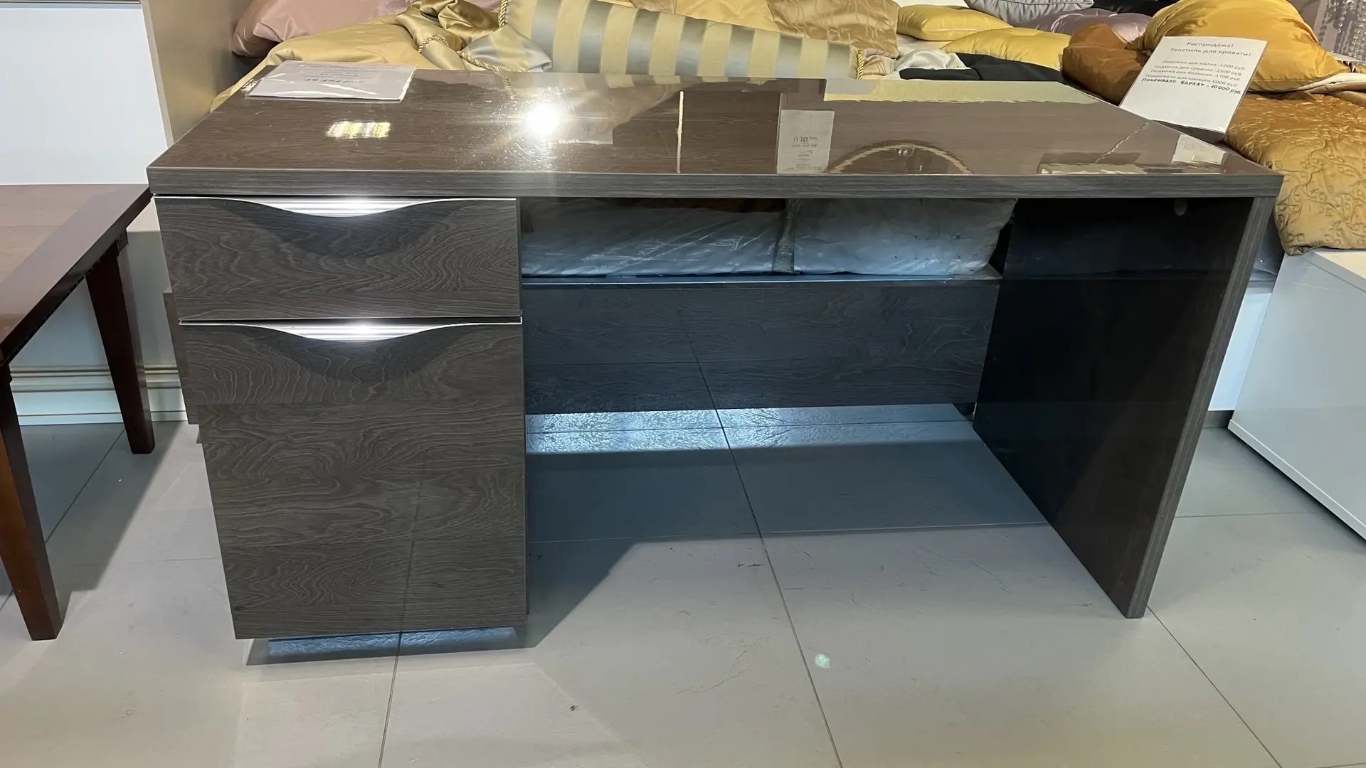 PLATINUM SILVER BIRCH Стол письменный Modum