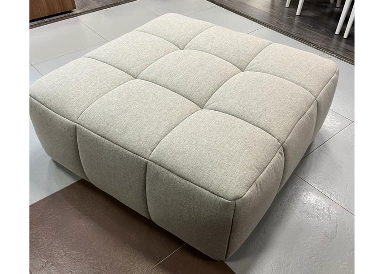 TREVI Пуф, ткань CLOVER 18 Cubo Rosso