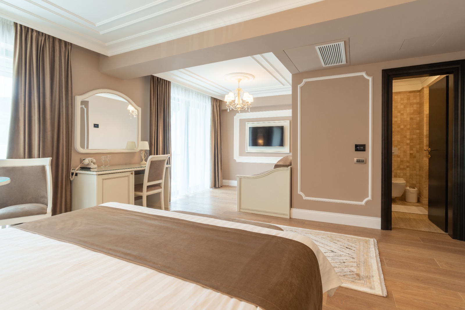 Hotel in Romania Camelgroup