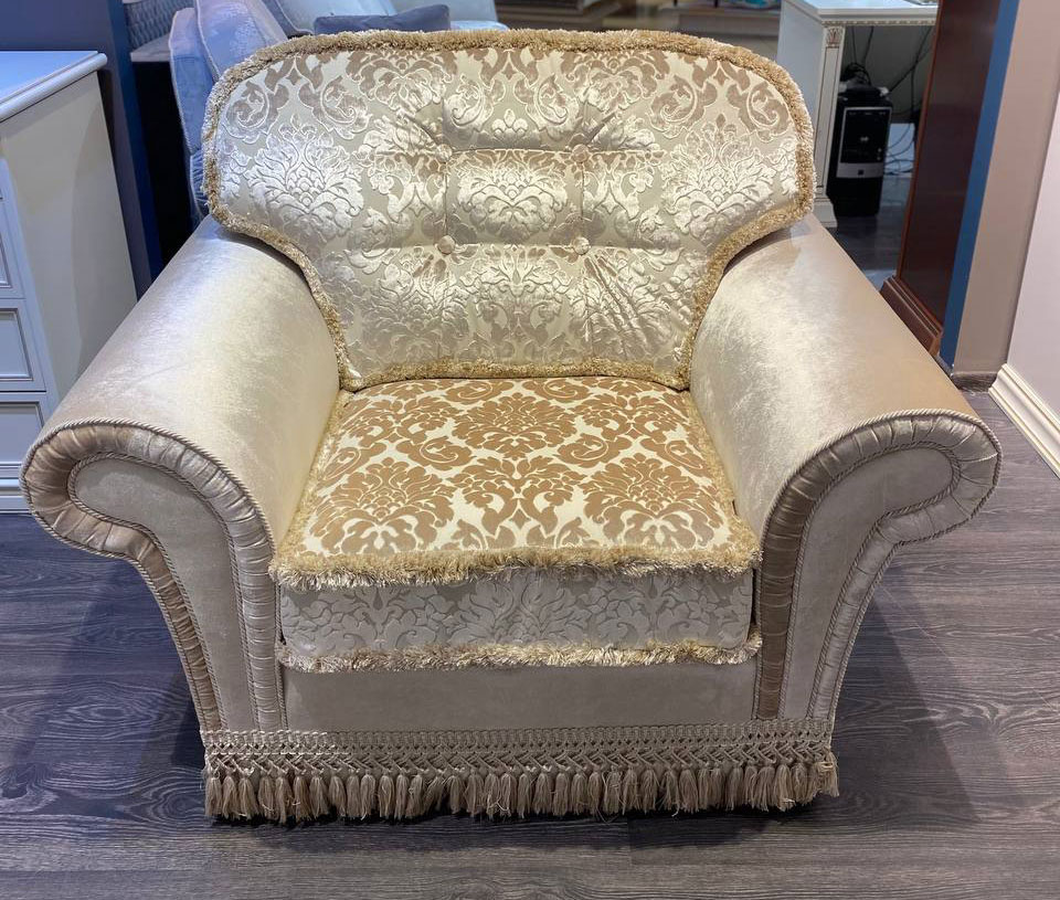 DECOR Кресло, кат.F, ткань LUMINA PLAIN 14/LUMINA DAMASK 14 (без накидок и подушек) Camelgroup