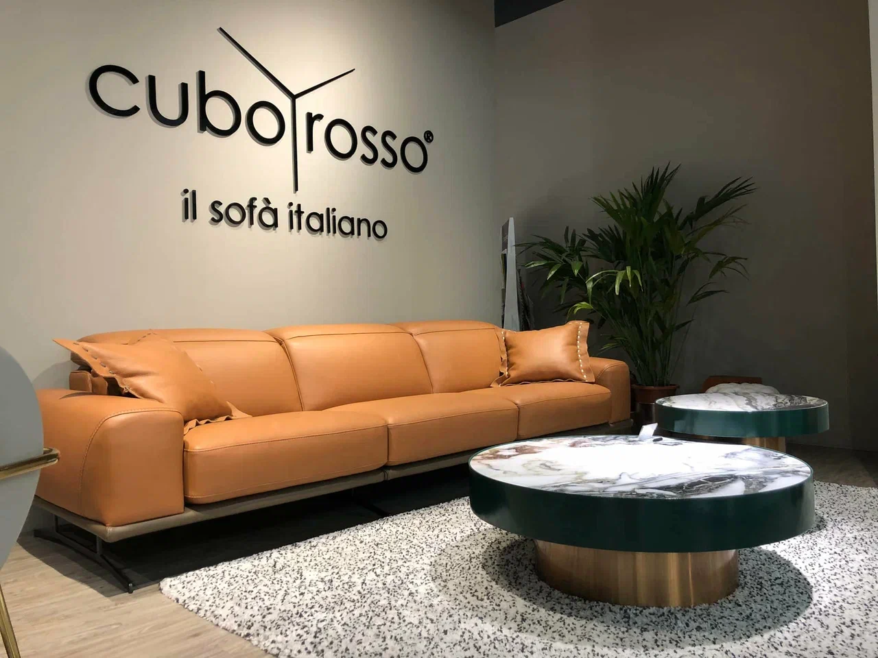 GIO Диван прямой Cubo Rosso
